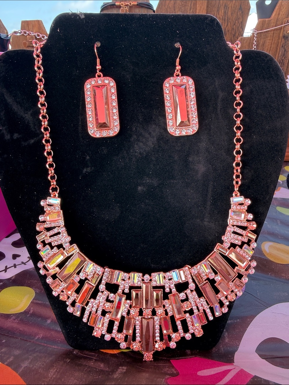 New Rose Gold Crystal Statement Necklace and Earring Set 12”